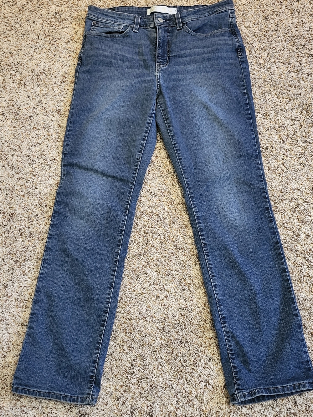 ​Signature Levi Strauss Totally Shaping Straight Jeans Women's 10 Short Blue